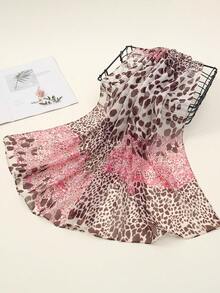 1条女士时尚印花雪纺真丝围巾，轻盈透气，中长款，适合日常佩戴，可作头巾、发带使用，提升整体造型，春季新品上市 - 粉色 - 查看 3