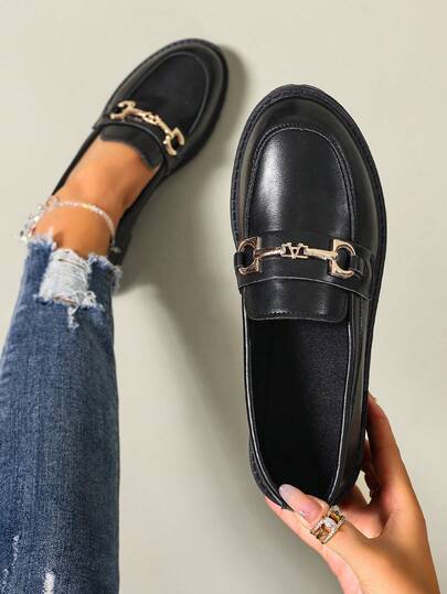 Mocassini in pelle nera da donna, tacco chunky, slip-on, decorazione con fibbia metallica, finitura lucida, oxford casual, adatti per primavera, autunno e tutte le stagioni