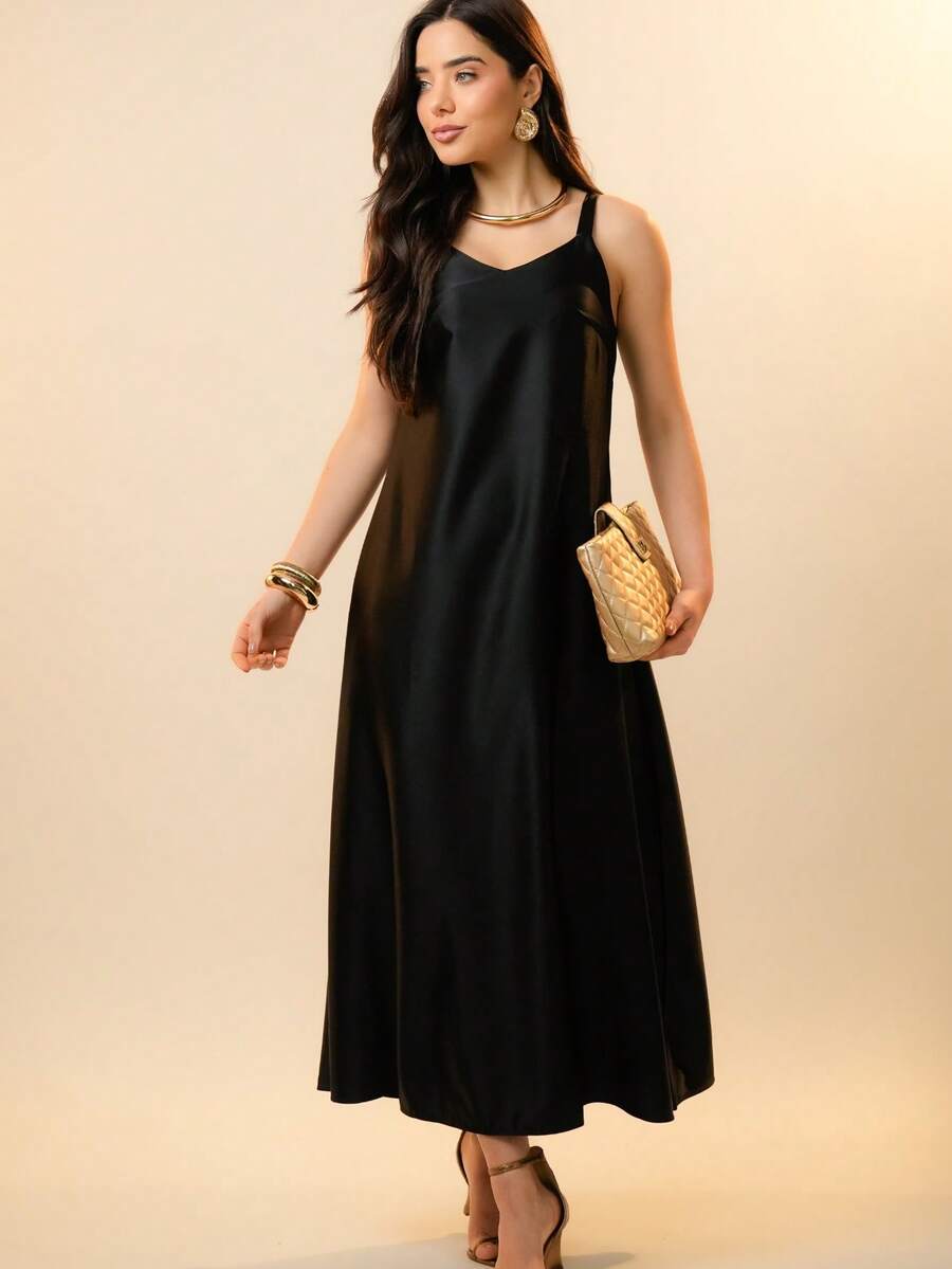 Italian Style Boat Neck Sleeveless Fitted Dress For Women - 黑色 - 查看 1