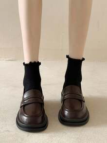 2026春季新款时尚复古舒适圆头粗跟乐福鞋（女款）