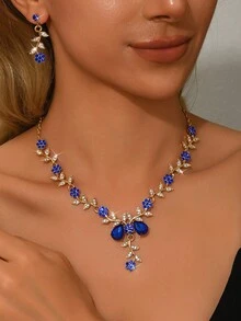 3 件套女士首饰套装，锌合金花朵形状，可调节项链，吊式耳环，高端新娘多功能首饰套装，婚礼舞会、派对、宴会可佩戴首饰套装 - 白色 - 查看 10