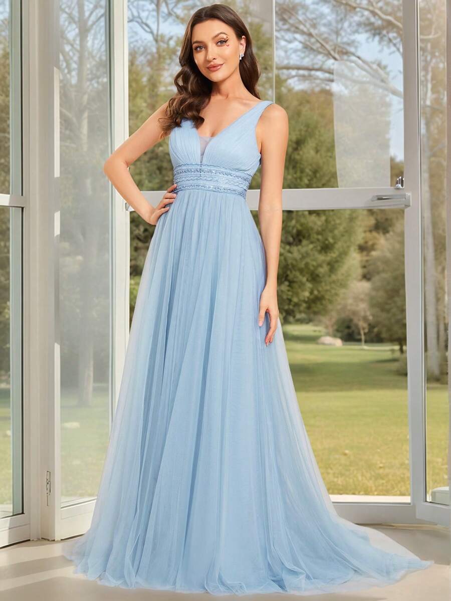 EVERPRETTY Elegant Sleeveless Spaghetti Strap V-Neck Tulle Contrast A Line Bridesmaid Dress Blue Gown For Wedding Party Dresses Prom,Wedding Guest - Baby Blue - View 1