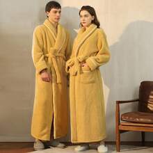 Autumn And Winter Plush Thick Warm Long Sleeve Flannel Plush Soft Couple Bathrobe Hooded Bathrobe Robe Men's/Women's Casual Home Wear Dressing Gown Soft, Comfortable And Absorbent For Bathroom, Bedroom, Pool, Daily Necessities Ideal For Home And Travel - The Perfect Gift For Everyone Warm Winter Decor