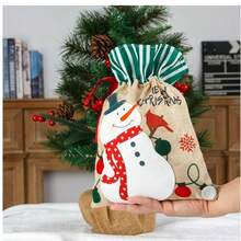 2 件卡通圣诞老人和雪人印花礼品袋，粗麻布手提袋，用于装糖果、水果、礼物 - 彩色 - 查看 15