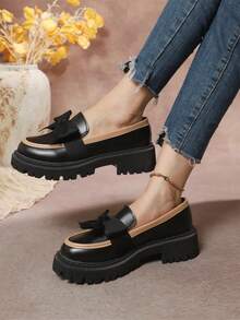 2025 Nuovi Mocassini in Pelle Lucida con Fiocco e Suola Spessa, Stile Britannico, Primavera/Autunno, Donna. Scarpe in Pelle Morbida Slip-On, Stile Accademico, Versatili e Confortevoli per Tutte le Stagioni, Adatte per Andare a Scuola, Colore Nero - Fiocco opaco - Visualizzare 5