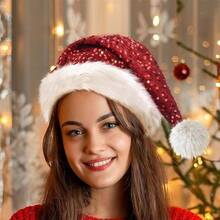 قبعة سانتا كلوز الحمراء المزينة بالبريق، ديكور حفلة عيد الميلاد، قبعة عيد الميلاد الناعمة المزينة بالبريق - قبعة حفلة رأس السنة وعيد الميلاد، هدية حفلة رأس السنة