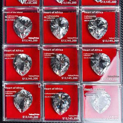 1pc Delta Force Collectible African Heart 1:1 Crystal Ocean Tear Model Figurine, Game Merchandise, Birthday Gift, Holiday Gift, Halloween Gift, Christmas Gift, Gift, Gift Toy