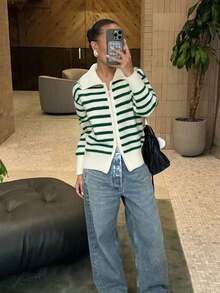 Pull à col boutonné en tricot de style vintage américain avec broderie de lettre, pull slim ajusté à manches longues pour femmes. Vêtements d'automne pour femmes. Vêtements de Noël pour femmes.