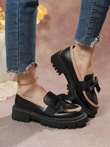 2025 Nuovi Mocassini in Pelle Lucida con Fiocco e Suola Spessa, Stile Britannico, Primavera/Autunno, Donna. Scarpe in Pelle Morbida Slip-On, Stile Accademico, Versatili e Confortevoli per Tutte le Stagioni, Adatte per Andare a Scuola, Colore Nero - Fiocco opaco - Visualizzare 3