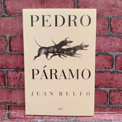 Pedro Páramo Autor Juan Rulfo novela clásica Pedro Páramo Juan Rulfo literatura mexicana drama emocional saga bestseller lectura recomendada adultos jóvenes edición especial tapa blanda