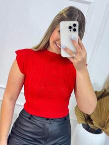 Blusa Feminina Estilosa Cropped Tricot Vermelho Modal Texturizado Gola Alta AURORA Sem Manga Tamanho 36-42 - Vermelho - Visão 2