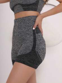 Women's Sports Fitness Leggings High Elasticity Seamless High Waist Butt Lifting Shorts - 灰色 - 查看 3