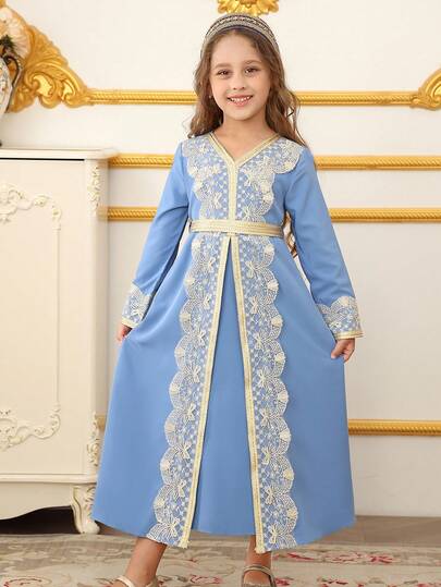 Ljusblå guldfärgad abayaklänning med broderad spetskant för tweenflicka, traditionell kulturell klänning för ramadanfestivalen, broderad mantel