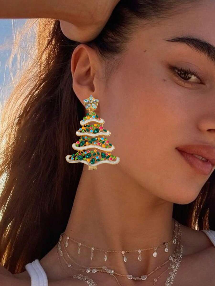 1 Pair Bohemian Style Christmas Element Earrings, Crafted With Enamel And Rhinestone In Christmas Tree Pendant Design, Suitable For Women To Wear During Holidays For Photo Shoots, Also A Great Gift