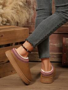 Cizme de zăpadă la modă toamnă/iarnă 2025, cizme scurte casual din blană artificială groasă pentru femei