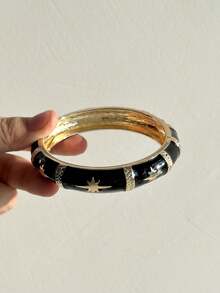 1 件复古优雅珍珠星黑白滴油条纹宽金属手链，日常时尚优雅杂志拍摄腕饰手链，秋冬贸易装饰手链 - 多色 - 查看 10