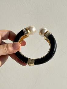 1 件复古优雅珍珠星黑白滴油条纹宽金属手链，日常时尚优雅杂志拍摄腕饰手链，秋冬贸易装饰手链 - 多色 - 查看 18