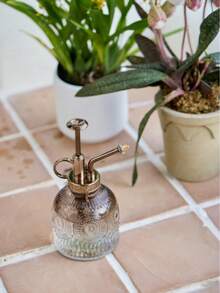 1 pieza de regadera de vidrio de color degradado, capacidad de 7.78 onzas, botella rociadora vintage con bomba superior, rociador de niebla fina para flores de jardín, regadera de doble uso europeo para interiores y exteriores, rociador manual con función de altura ajustable, adecuado para jardinería de verano, terrazas, balcones y decoración del hogar | Especialmente adecuado para suculentas, hierbas y plantas de interior.