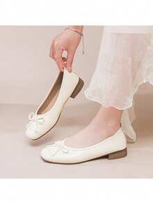 Saltos Altos de Moda Feminina, Cabedal em Couro PU, Palmilha Confortável, Versátil e Estiloso