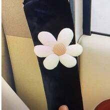1pc Cute Floral Car Seat Belt Shoulder Pad - Women's Comfortable Polyester Seatbelt Cover