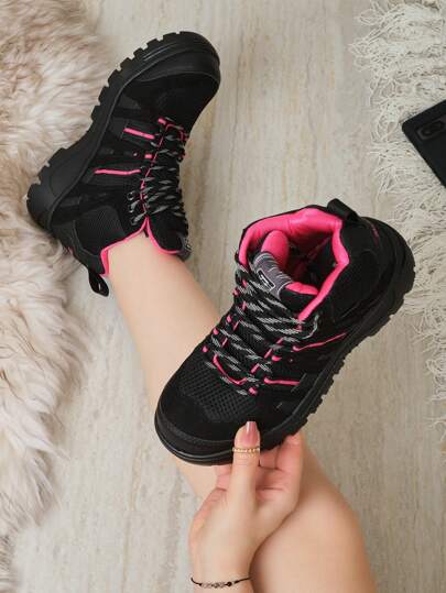 Botines de trabajo mujer, botas industriales dama, calzado con casquillo mujer, zapatos de trabajo dama, botines con agujetas, botas antiderrapantes mujer, calzado industrial resistente, botas protección laboral, botines de trabajo ligeros, zapatos de trabajo femeninos, calzado con cordones.