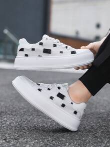 Men's Skateboard Shoes, New Breathable Casual Shoes, Distressed Canvas White Skateboarding Shoes, Fashion Versatile White Sneakers