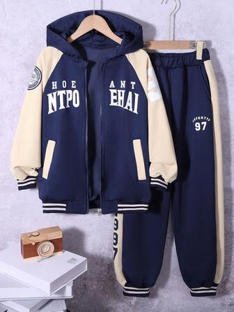 Set de 2 piezas de chaqueta con capucha con estampado de letras y pantalones con estampado numérico informal para niños preadolescentes, otoño/invierno