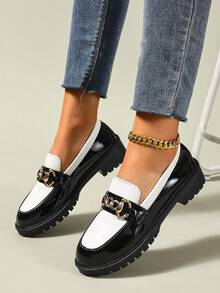 Women's Chain Decor Platform Slip-On Loafers, Casual Pointed Toe Colorblock Flats For Spring Autumn, Elegant Everyday Wear - Black and White Chain - View 5