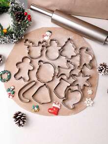 12pcs/6pcs Christmas Cookie Cutter Set, Christmas Gingerbread, Christmas Tree, Reindeer, Snowman DIY Cutting Molds, Christmas Party Candy, Sandwich, Bread, Cake Baking Tools, Kitchen Baking Accessories, Christmas Gift Christmas Christmas Decorations Christmas Pajamas Christmas Gifts Christmas Decor