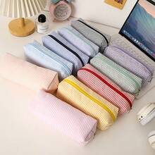 1 pieza Estuche para lápices con diseño de líneas de color a rayas, con cremallera suave y diseño espacioso para almacenamiento de artículos de papelería, hermoso estuche portátil para lápices, útiles escolares de moda para estudiantes, artículos esenciales para la temporada de regreso a clases