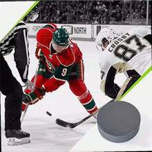 1pc Rubber Curved Hockey Puck, Curved Hockey Ball - Stackable Foam Core With Rubber Surface, For Indoor/Outdoor/Tabletop Use - Suitable For Street, Roller, Floor Hockey Training - Durable For Youth, Adult, Home, School, League, Recreation Play, Smooth Textured Grip, Suitable For Indoor Practice And Classic Training, Black, Practice Equipment, Stylish Ball Design, Durable Structure