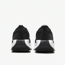 Nike 厚底减震高弹泡沫户外男跑步鞋，新款轻便舒适宽头休闲慢跑鞋，PROMINA 凹槽大底，黑白，百搭运动休闲鞋，通勤推荐 FV5285-002 - 黑與白 - 查看 4