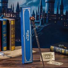 Warner Bros Bacchetta magica di Harry Potter - Bacchette dei personaggi del film ufficialmente autorizzate, realizzate in resina con anima in metallo incorporata per maggiore durabilità e resistenza alla rottura [Garanzia di autenticità] - Bacchetta di Lucius Malfoy, bacchetta di Hermione Granger. Perfetta per feste, esibizioni, cosplay, collezioni e regali