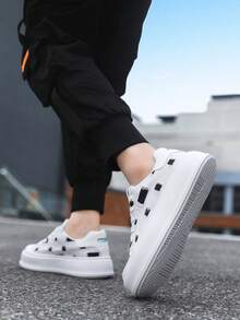 Men's Skateboard Shoes, New Breathable Casual Shoes, Distressed Canvas White Skateboarding Shoes, Fashion Versatile White Sneakers