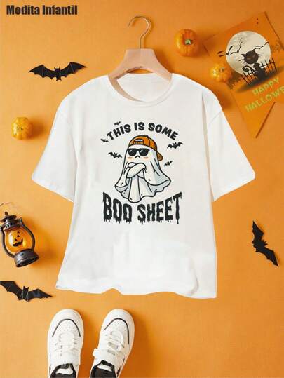 KID002|Halloween|Camiseta de manga corta con cuello redondo para KID002|Halloweens|Para KID002|Halloweens de 4 a 15 años|Enviado desde México|Suave y amigable con la piel|Temporada de regreso a clases|Halloween|Elegante y versátil|Adecuado para uso diario y de regreso a la escuelaCamisa infantil con diseños espookys para Halloween, featuring el texto "SPOOKY MAMA" y adornos como arcos, arañas, batallas y calabazas, ideal para los chicos y chicas que aman la festividad de Halloween