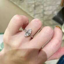 KAHOOT A 925 Silver 14K Gold-Plated Marquise Moissanite Simple Retro Style Couple's Ring For Men And Women, Suitable For Wedding Banquets, Parties, Daily Wear, Vacations, Travel, Valentine's Day, Mother's Day, Christmas, Halloween, Thanksgiving, Carnival, Birthdays, Anniversaries And Gifts.