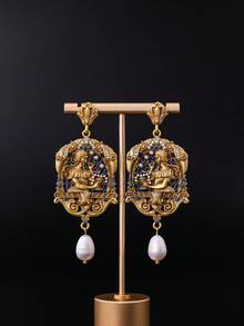 2 件复古优雅珍珠吊坠耳环 | 3D 肖像耳环，适合女性日常和晚间佩戴 - 金色 - 查看 7