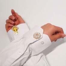 غطاء أزرار مزيف من اللؤلؤ الأنيق 2 قطعة/مجموعة، غطاء أزرار قميص، أزرار قابلة للتثبيت، أغطية أزرار كريستالية عصرية، مناسبة لتزيين البدلات والفساتين الزفاف