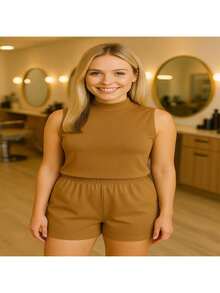 Conjunto Estiloso Luiza – Blusinha com Detalhes + Shorts Feminino Cintura Alta - Marrom - Visão 1