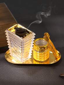 1 buc/set arzător de tămâie pătrat unic din sticlă, suport de tămâie creativ în stil minimalist modern. Poate fi folosit pentru decorul casei, dormitor, sufragerie (ca piesă centrală), birou, studio de yoga și petreceri pentru a crea o ambianță elegantă. Potrivit și pentru decorul templului. Acest arzător de parfum este o alegere ideală de cadou pentru sărbători.