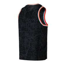 Under Armour Zone Pro 男士网眼印花篮球服，训练服 6000369-001 - 黑色 - 查看 2