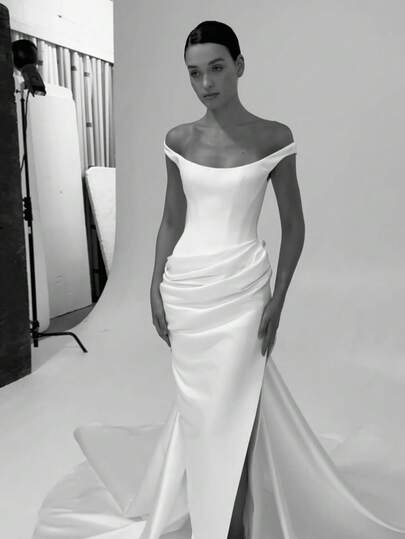 Basrey New Elegant Women's White Camisole One-Piece Neck Slim Toasting Dress, Trailing Floor Length Dress, Bridesmaid Dress, Suitable For Attending Weddings And Being Bridesmaids