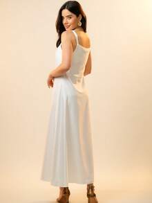 Italian Style Boat Neck Sleeveless Fitted Dress For Women - White - View 7