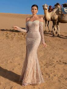 Elisanya Haute Glamour 奢华串珠露肩晚礼服,搭配开衩鱼尾下摆和透视袖 - 光滑亮片设计,适合婚礼、红毯活动、晚礼服以及女士奢侈品牌合作款