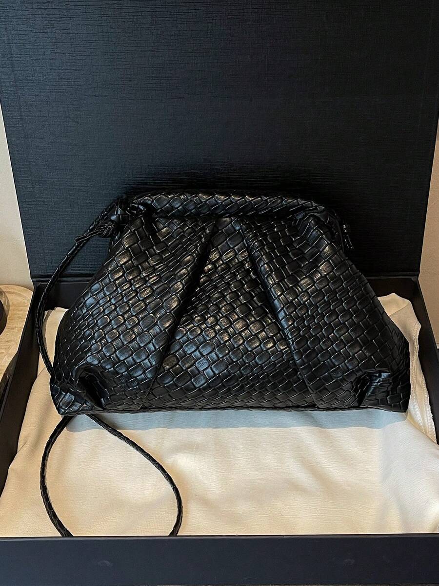 1 件复古简约仿编织纹理酒红色大容量褶皱云朵手拿包，适合派对、活动和日常穿搭，时尚酒红色包包，灵感源自女性柔美气质。 - 黑色 - 查看 1