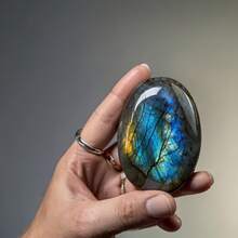 Pietra di Labradorite di qualità premium AA+, cristallo di quarzo lucidato, gemma curativa per massaggi, accessorio per la decorazione della casa, ideale per la realizzazione di gioielli fai-da-te per gli appassionati di cristalli, regalo ideale per occasioni speciali - Colorato - Visualizzare 2