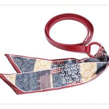 红色丝巾腰带配饰，朋克复古美式风格牛仔裤装饰