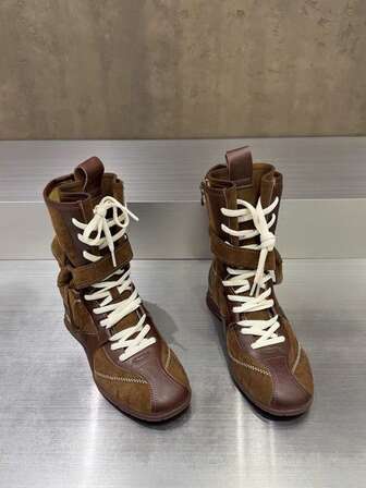 女式复古英伦风格梅拉德棕色中筒系带靴，厚底圆头绒面革拼接运动训练靴，百搭运动牛仔靴