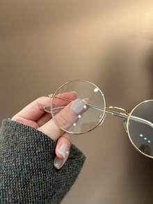 1pc Unisex Vintage Round Metal Full Frame Gold Thin Rim Decorative Non-Prescription Glasses, Prevent Visual Fatigue, For Computer, TV, Gaming And Phone Use, Transparent Lens Eye Protection Fashion Glasses - Clear - View 2