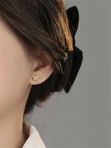 1 Pair Of Fashionable, Exquisite, Versatile And Sweet S925 Sterling Silver Hollowed-Out Butterfly Stud Earrings For Women, Suitable For Daily Commute Wear - Gold - View 3